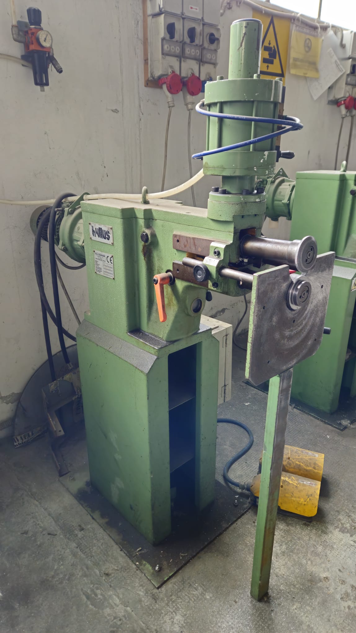 Bordatrice pneumatica Hillus Zodiac